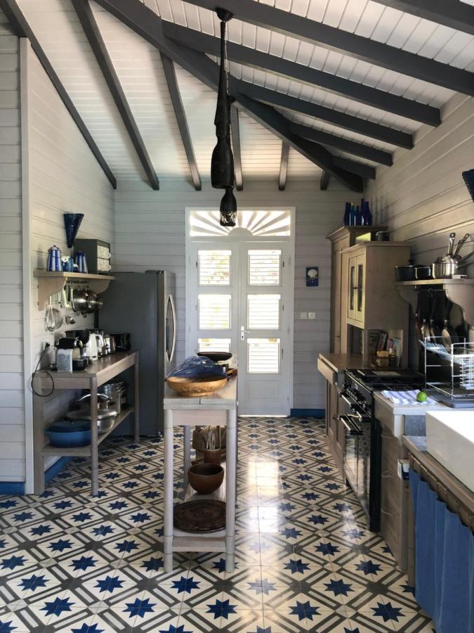 La Maison Bleue - Les Hauts De La Baie Terre-de-Bas Kültér fotó